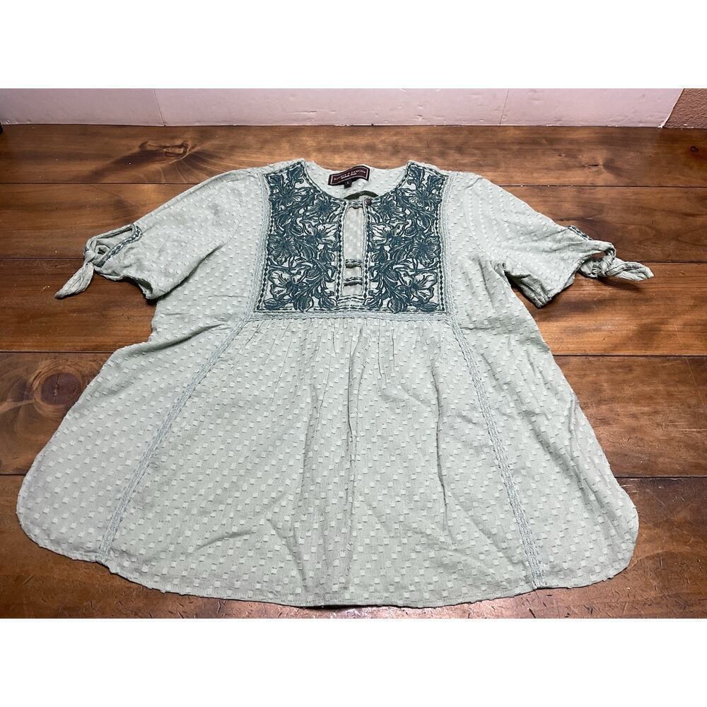 Double D Ranch Embroidered Top Women's Large Green Tie Sleeve BOHO Western